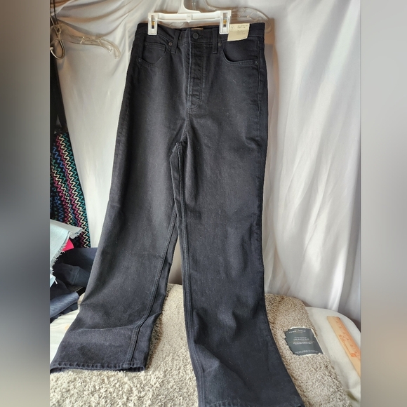 Women's Highest Rise Straight Ankle Black Jeans - Universal Thread - Size 8 - Picture 2 of 12